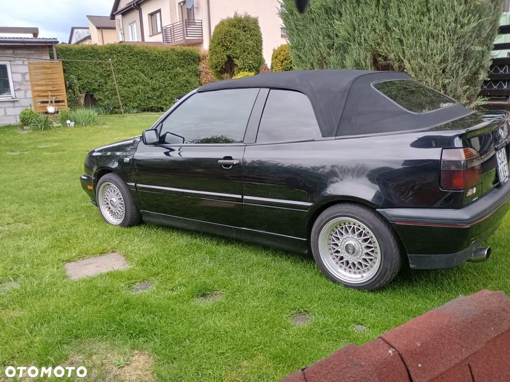 Volkswagen Golf Cabrio - 2