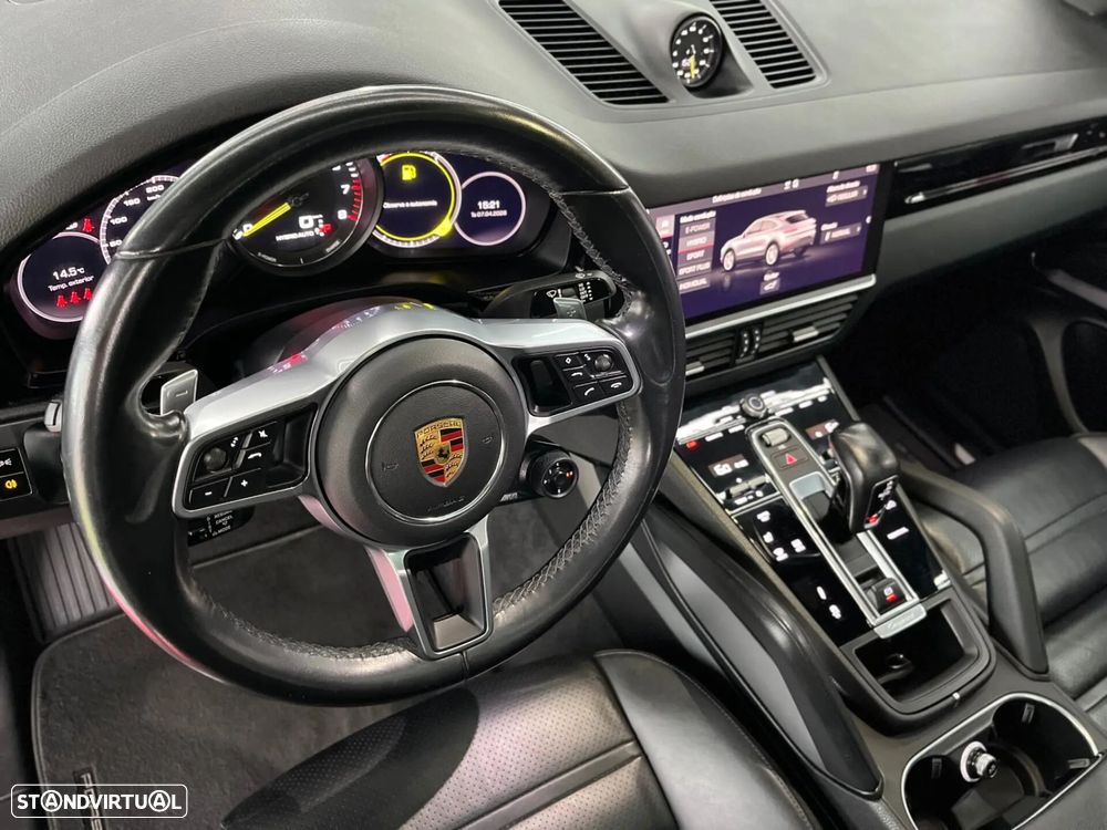 Porsche Cayenne Coupé E-Hybrid - 22