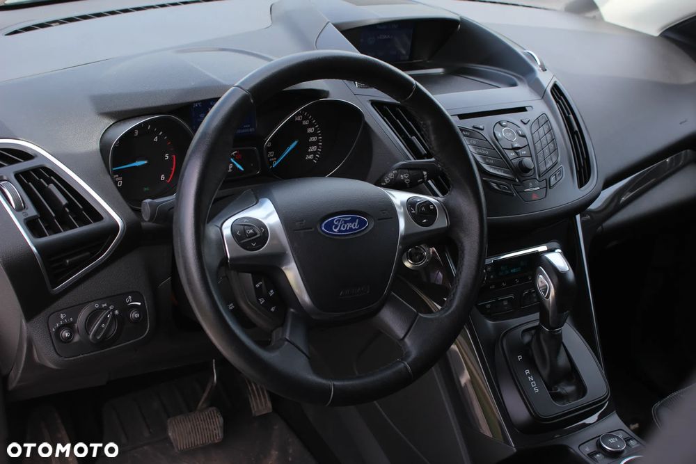 Ford Kuga 2.0 TDCi 4x4 Titanium - 14