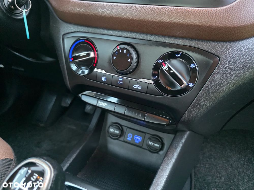 Hyundai i20 1.1 CRDi Classic + - 23