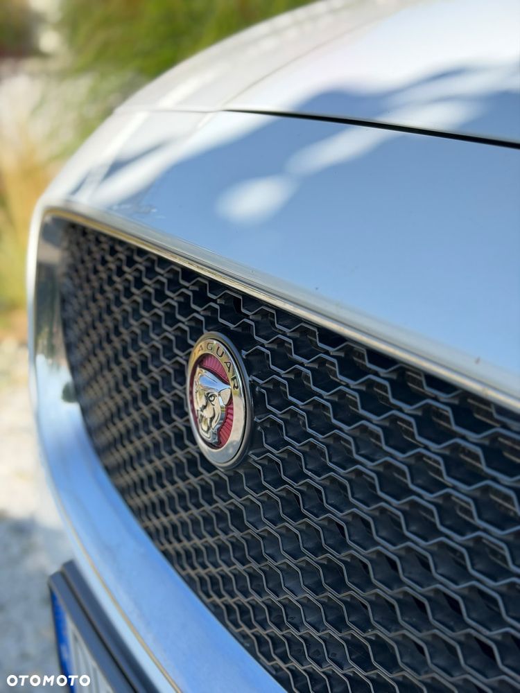Jaguar F-Pace 2.0 i4D AWD Prestige - 9