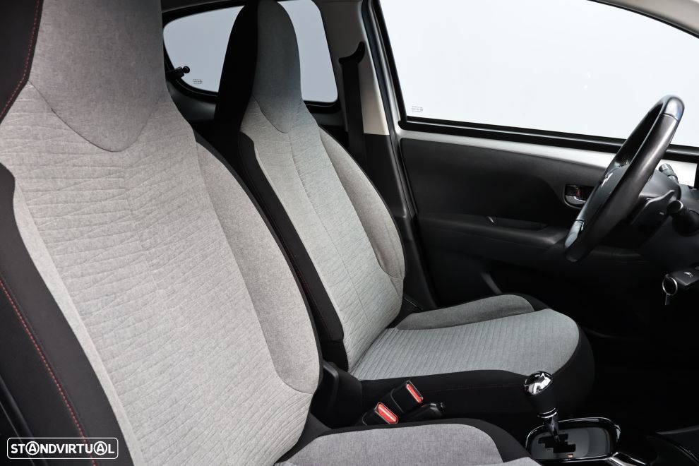 Citroën C1 1.0 VTi Shine ETG - 13