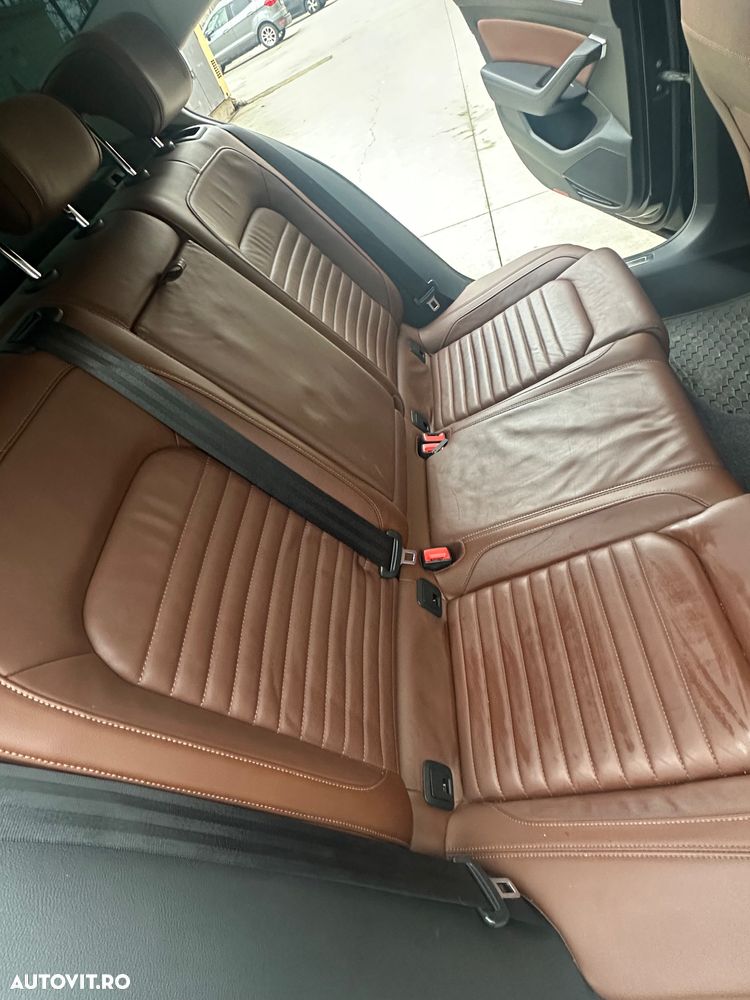 Volkswagen Passat 2.0 TDI DSG Highline - 24