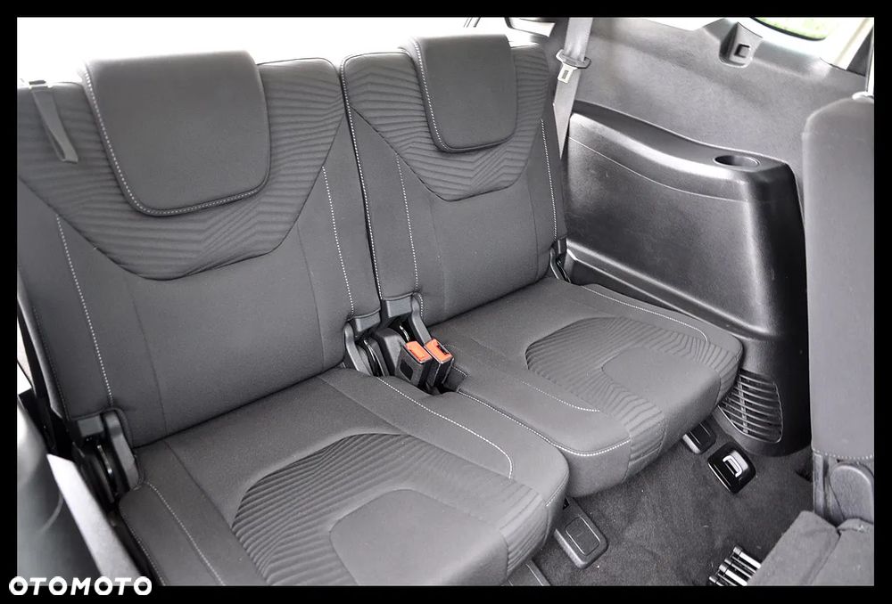 Ford S-Max 2.0 TDCi Titanium PowerShift - 25