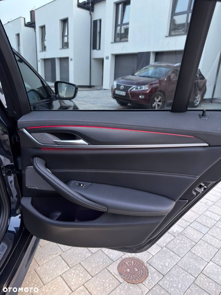 BMW Seria 5 - 36