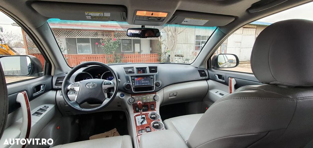Toyota Highlander - 3