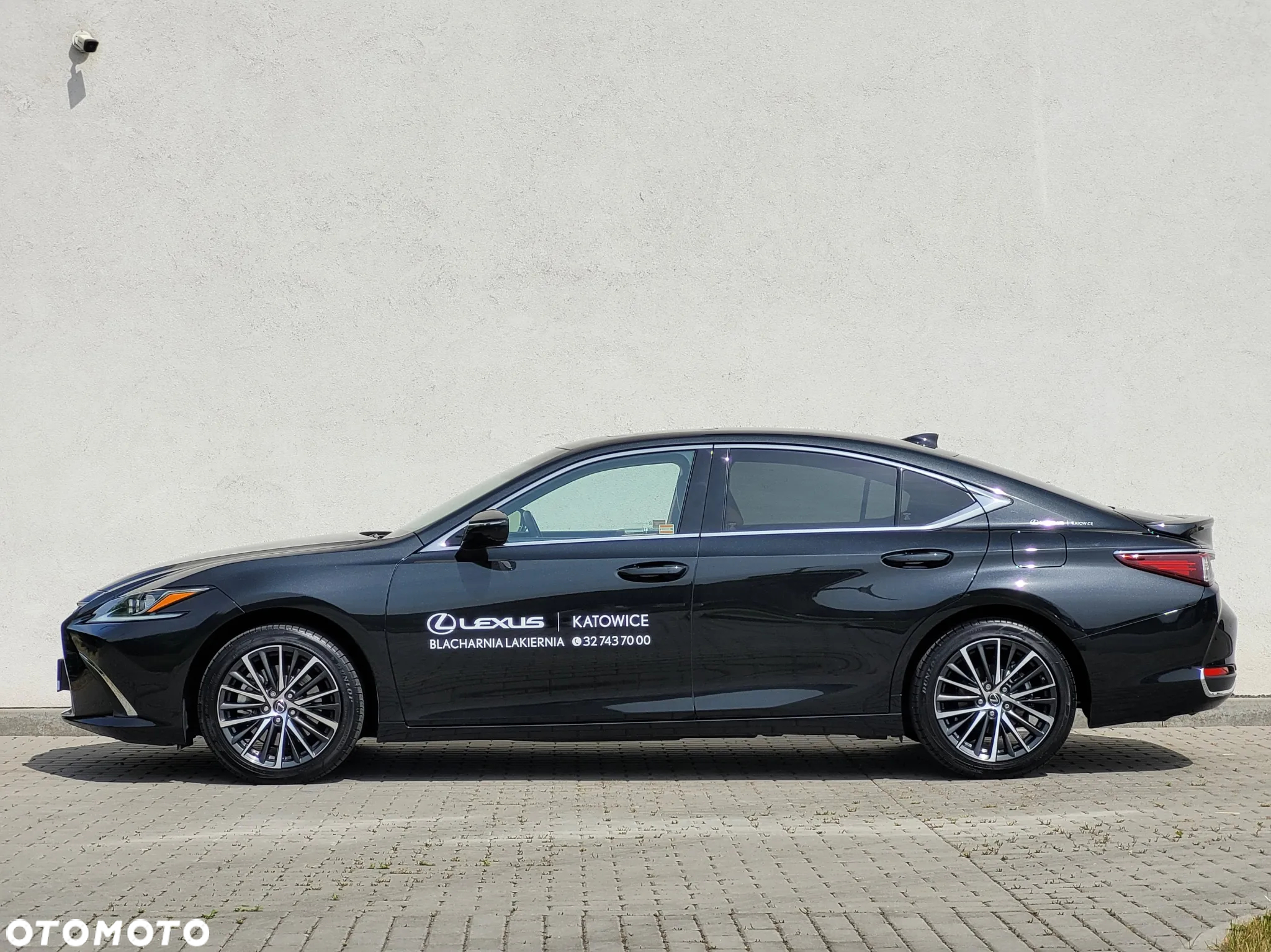 Lexus ES 300h Business Edition - 19