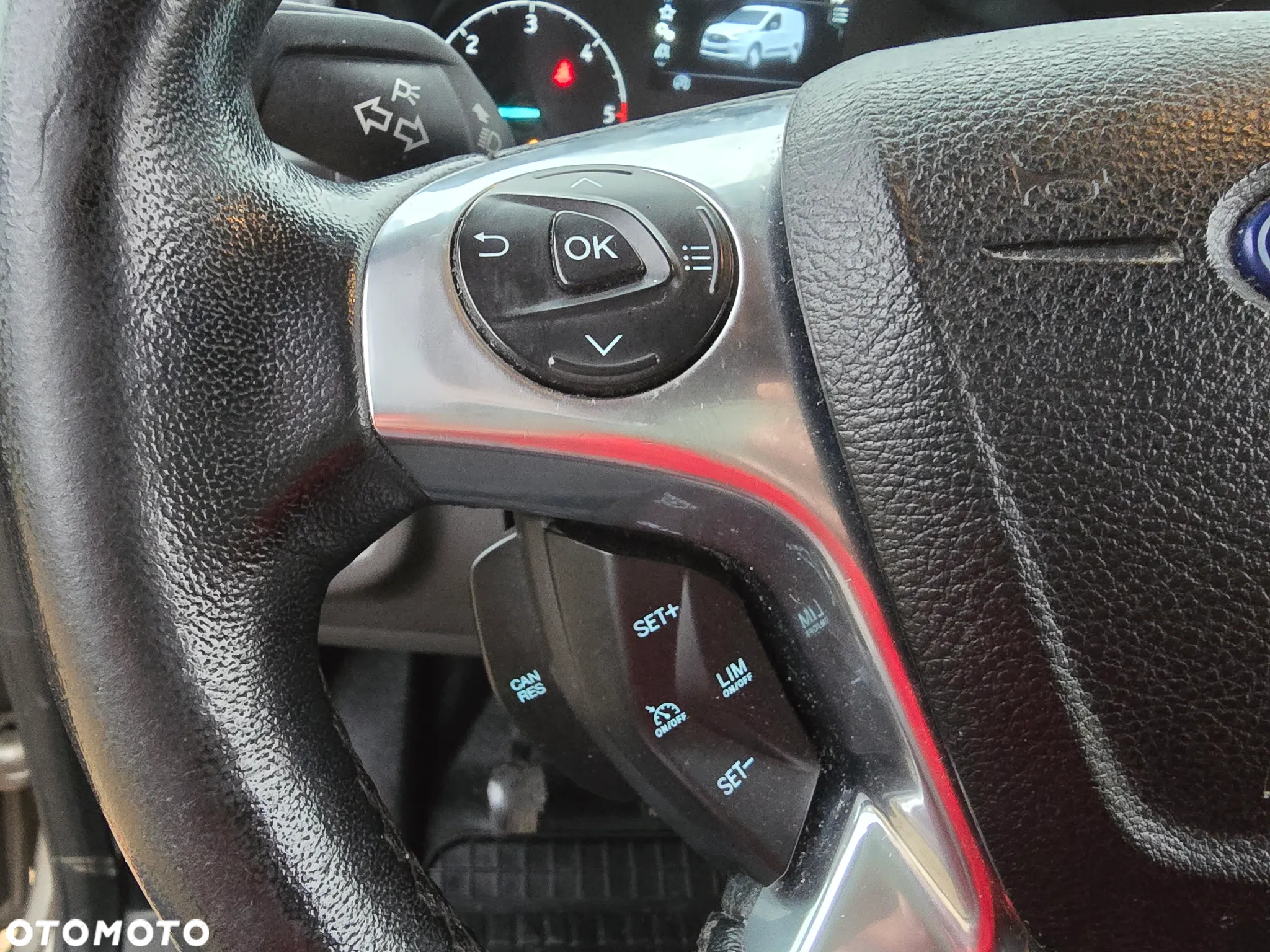 Ford TRANSIT CONNECT - 12