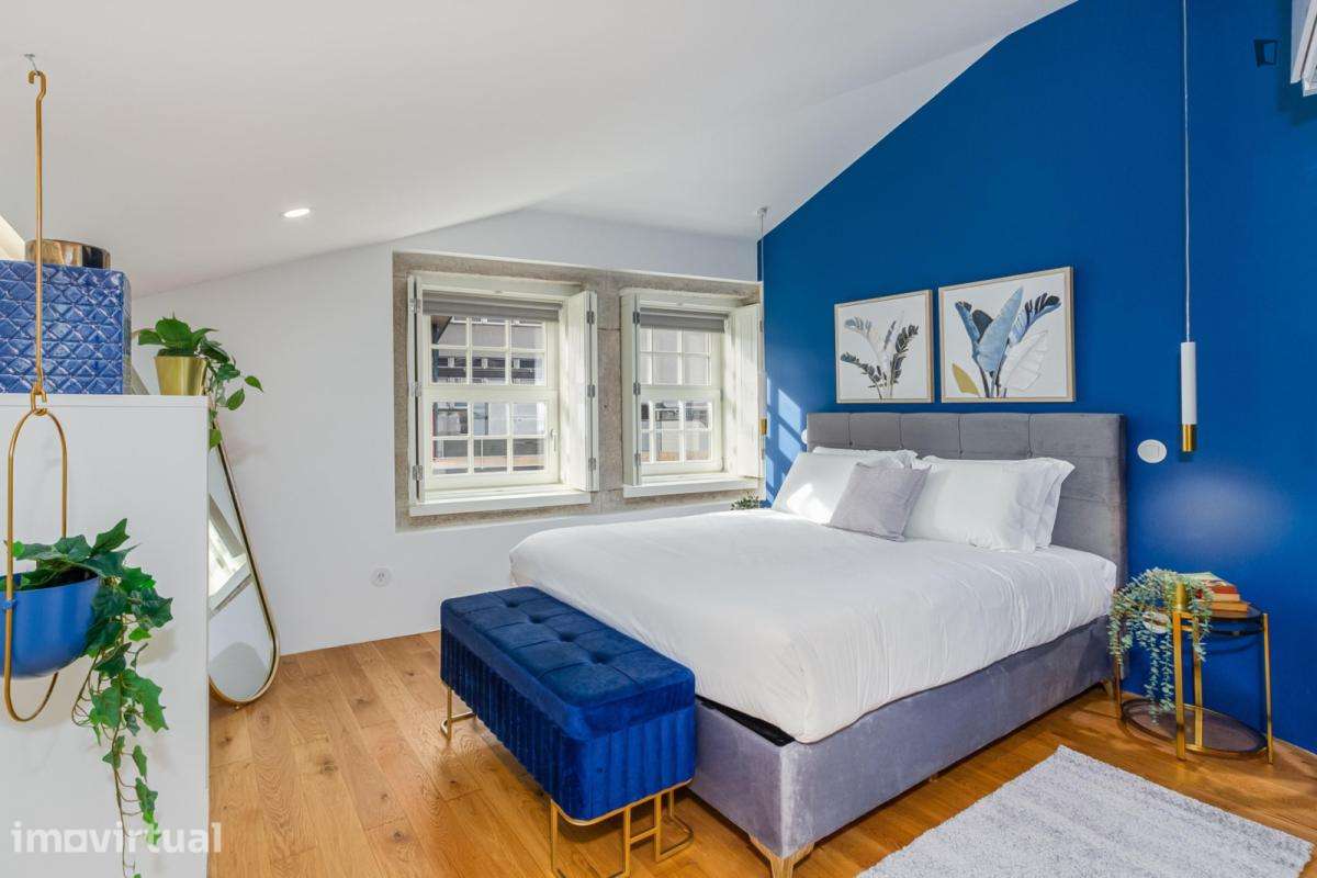 Apartamento com 1 quartos - localizado em Santo Ildefonso Porto - Grande imagem: 2/11
