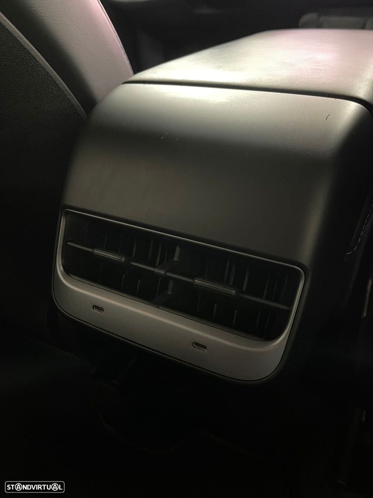 Tesla Model Y Standard - 26
