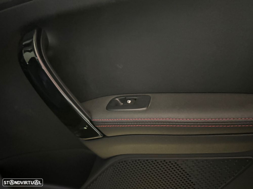 Peugeot 2008 PureTech 130 Stop&Start GT-Line Edition - 11