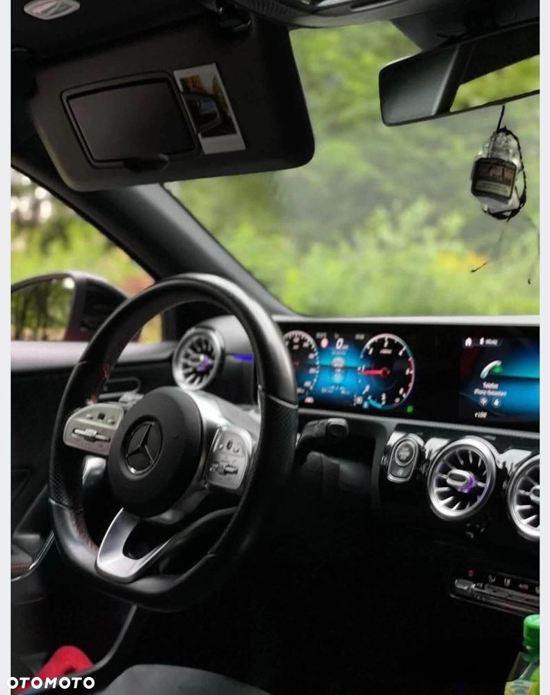 Mercedes-Benz Klasa A 180 d AMG Line 7G-DCT - 3