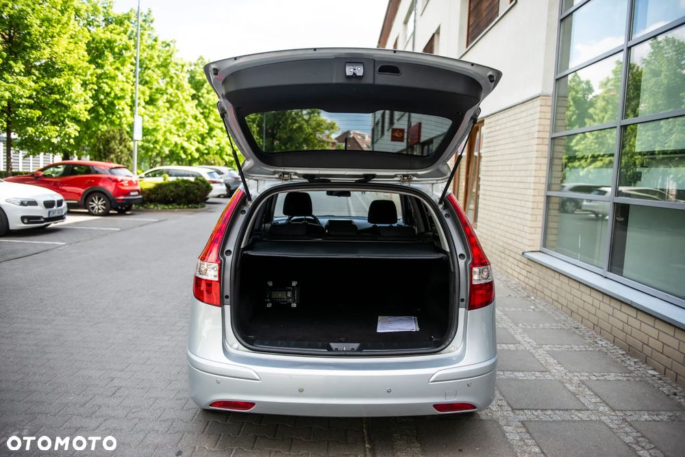 Hyundai i30 1.6 CRDi Premium - 31