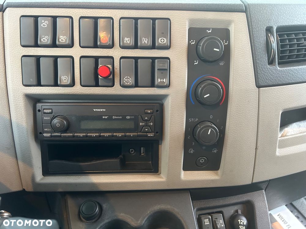Volvo FL - 23