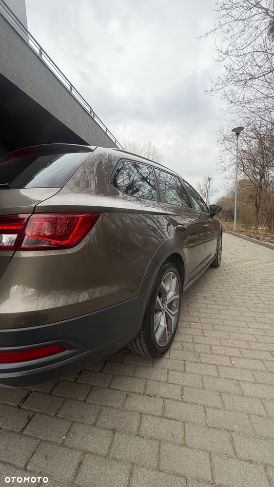 Seat Leon 2.0 TDI DPF Start&Stop DSG XCELLENCE - 12