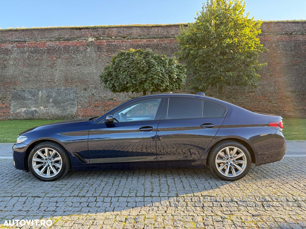 BMW Seria 5 520d AT - 9