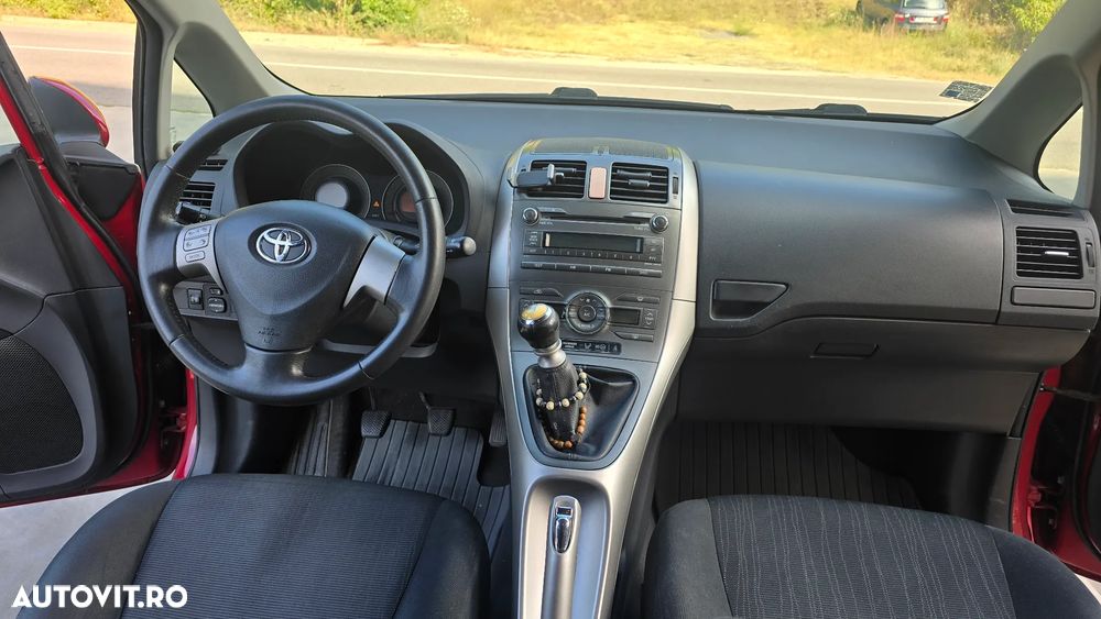 Toyota Auris 2.0 D-4D Luna - 9