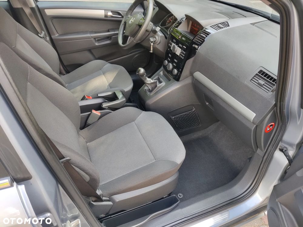 Opel Zafira 1.8 Design Edition - 22