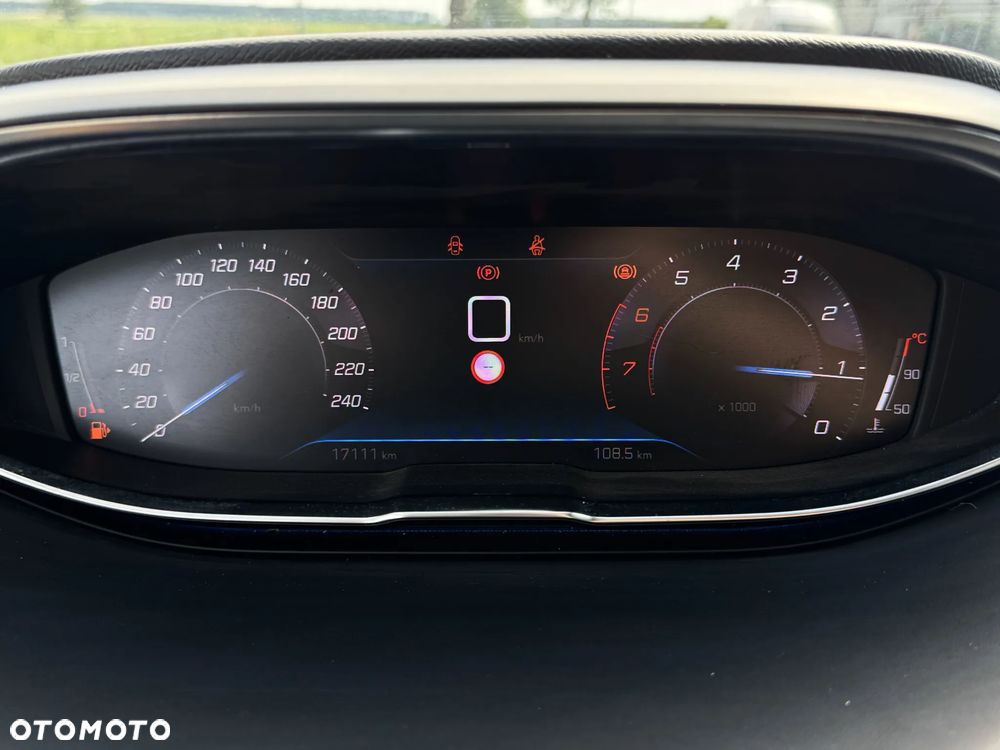 Peugeot 3008 1.2 PureTech Allure S&S - 36