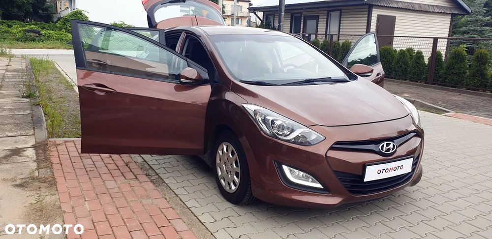 Hyundai i30 1.4 CRDi Premium - 11