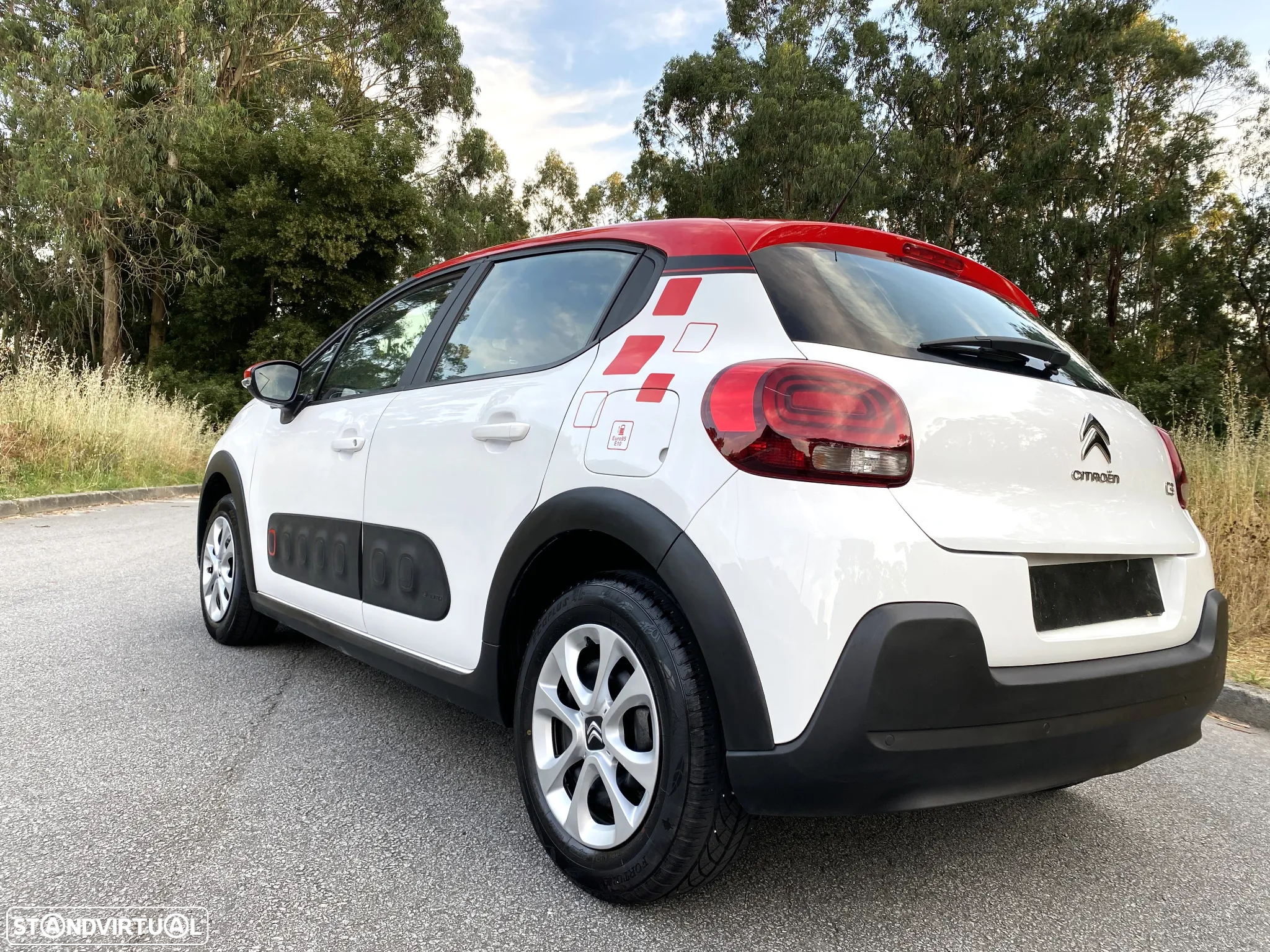 Citroën C3 1.2 PureTech Shine - 19