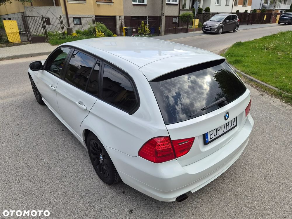 BMW Seria 3 - 12
