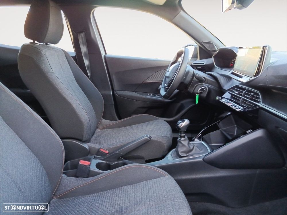 Peugeot 2008 1.2 PureTech Style - 15