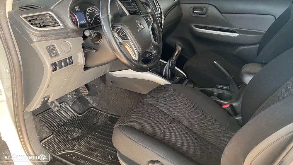 Mitsubishi L200 Pick Up 4x4 S&S Club Cab Diamant Edition - 15