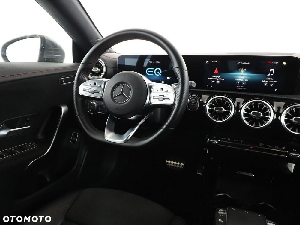Mercedes-Benz CLA 250 e PHEV AMG Line 8G-DCT - 17