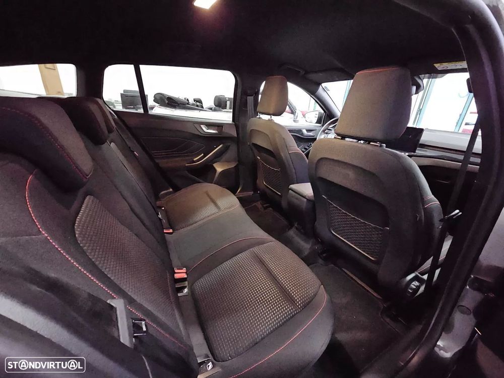 Ford Focus SW 1.0 EcoBoost MHEV ST-Line Aut. - 20