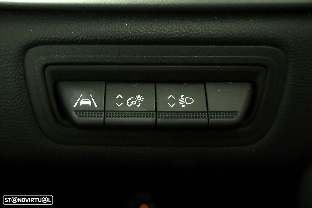 Renault Captur 1.0 TCe Techno Bi-Fuel - 19