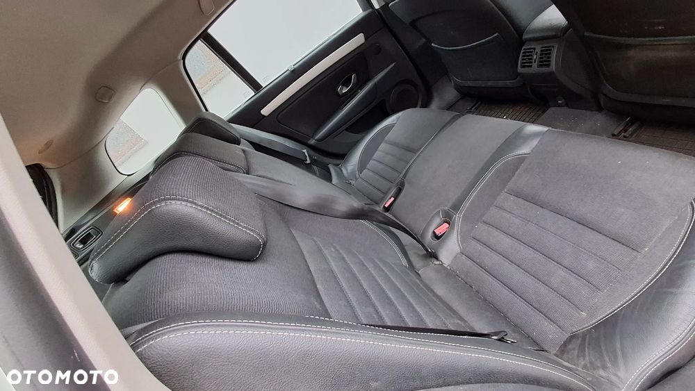 Renault Laguna 2.0 Expression - 24