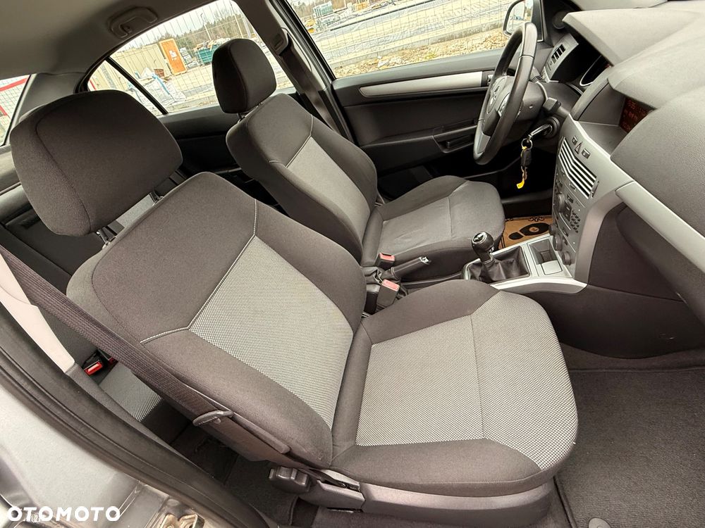 Opel Astra 1.6 Edition - 22