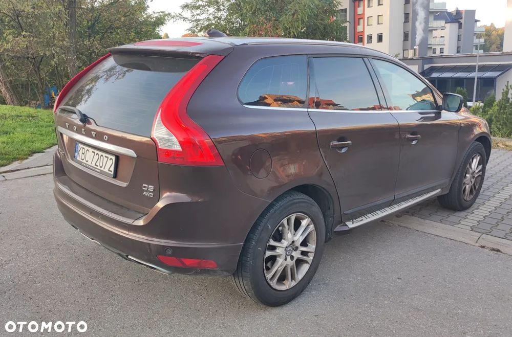 Volvo XC 60 D5 AWD Summum - 4