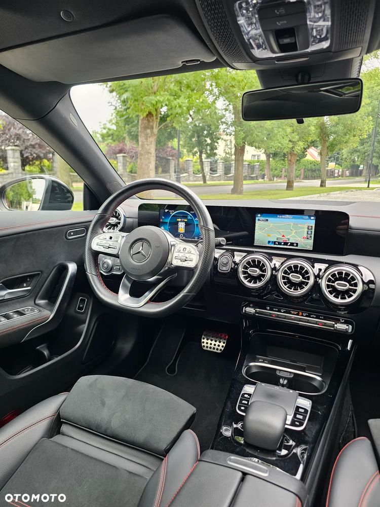 Mercedes-Benz CLA 250 AMG Line 7G-DCT - 36