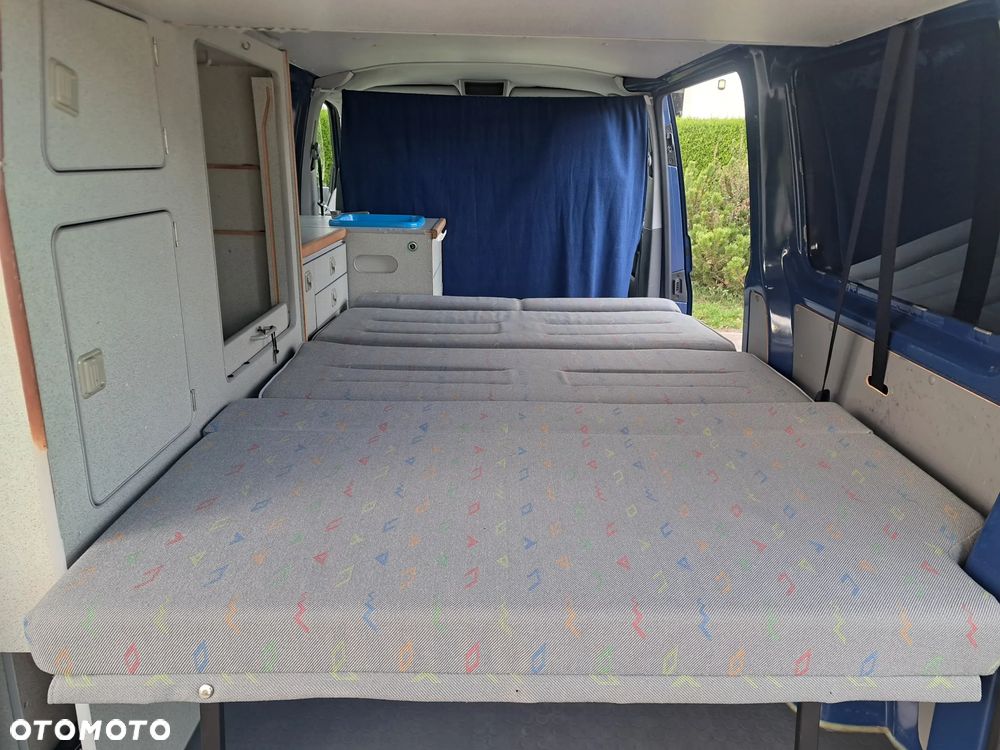 Volkswagen Transporter - 26