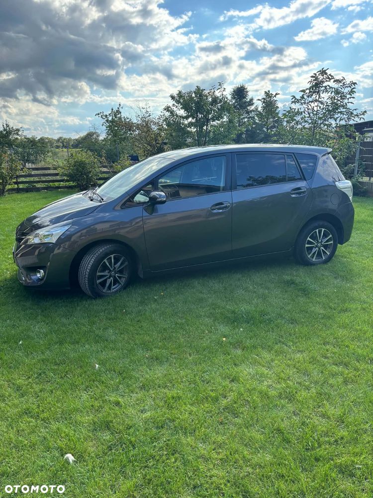Toyota Verso 1.6 D-4D Premium 7os - 31