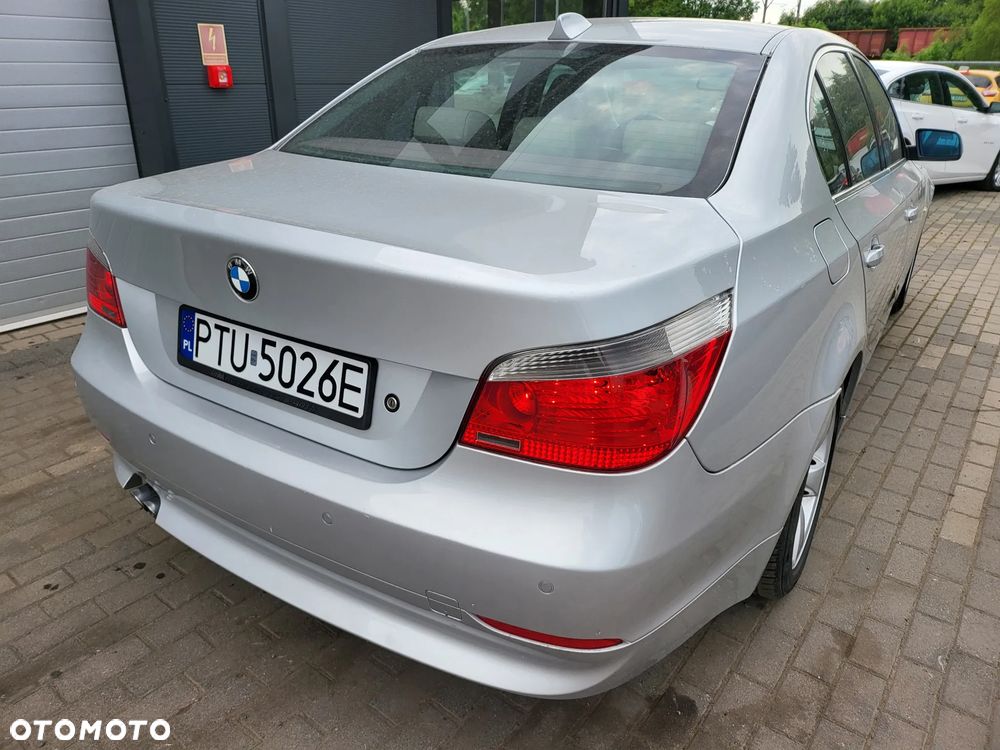 BMW Seria 5 520i - 13