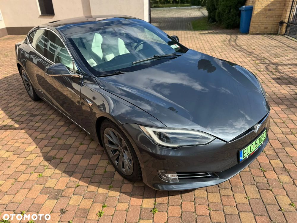 Tesla Model S 100 D Performance - 5