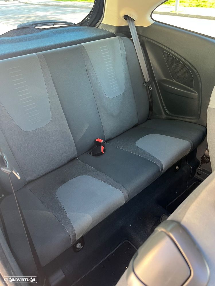 Ford KA 1.2 City - 9