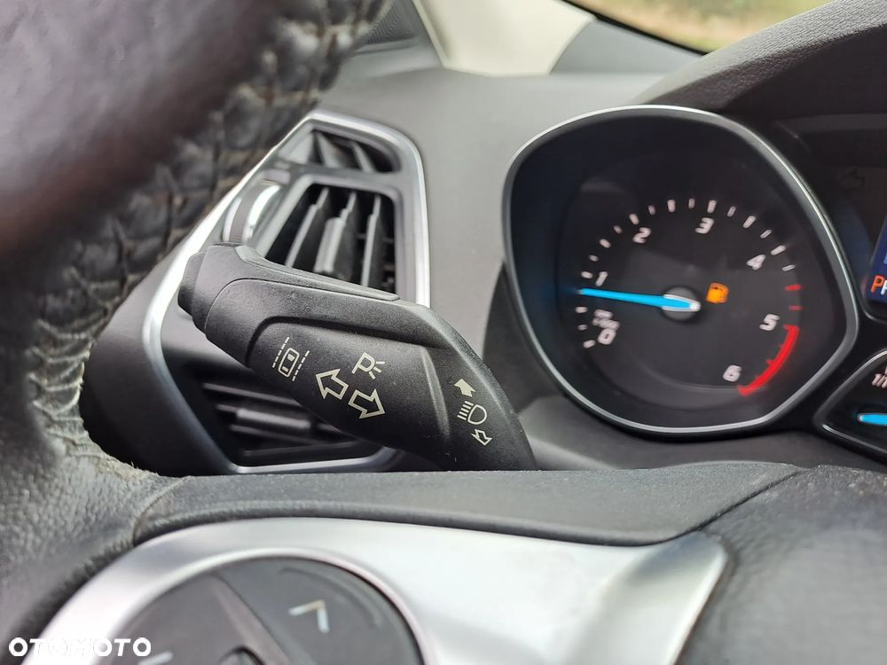 Ford Kuga 2.0 TDCi 4x4 Individual - 26