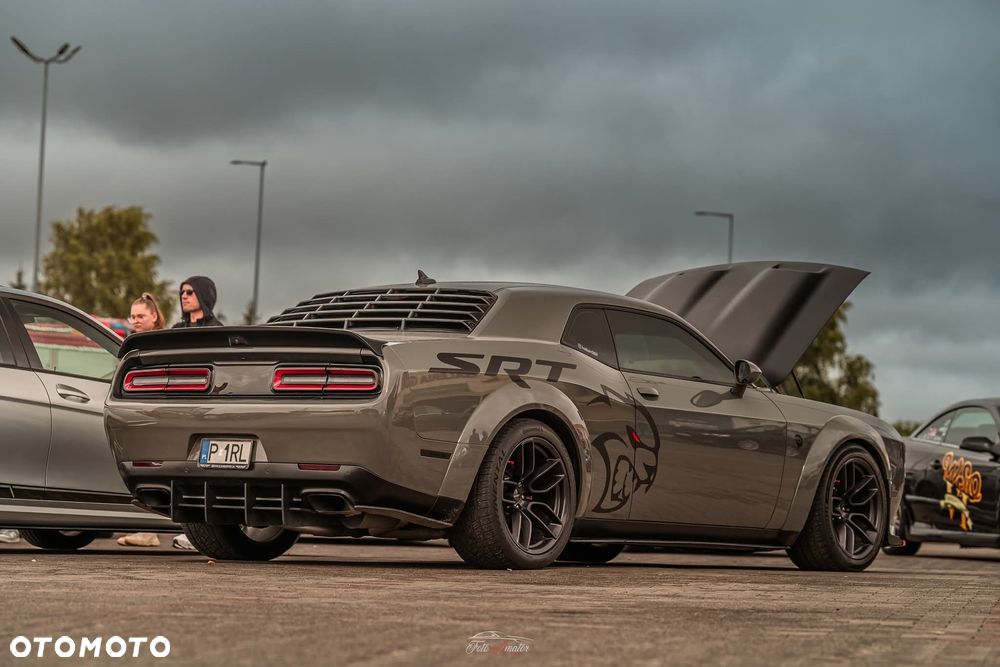 Dodge Challenger - 35