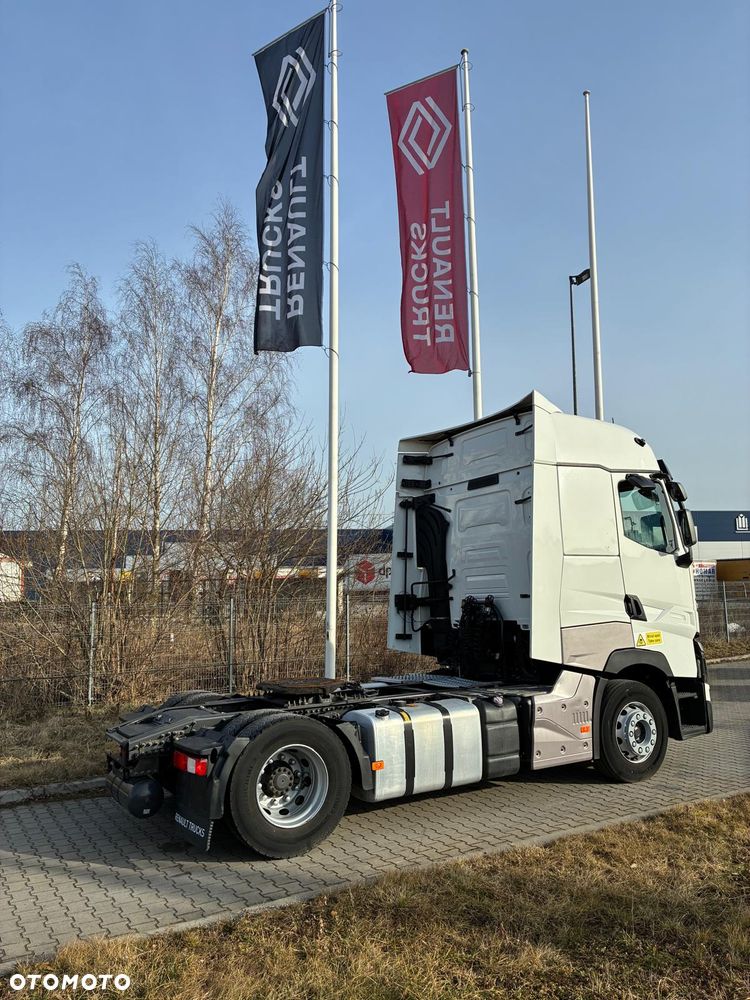 Renault T480 HIGH SLEEPER CAB - 4
