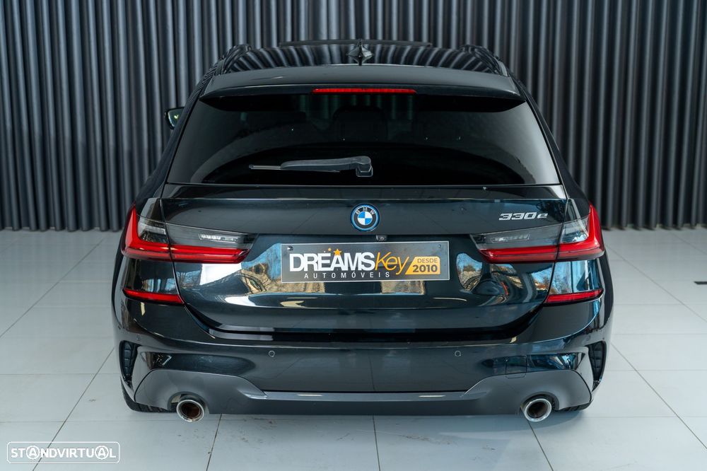 BMW 330 - 3