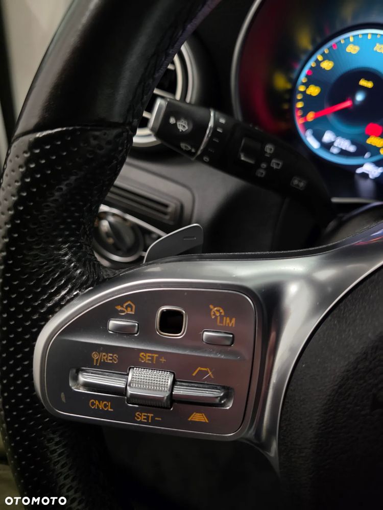 Mercedes-Benz GLC 300 de 4Matic 9G-TRONIC AMG Line Plus - 23
