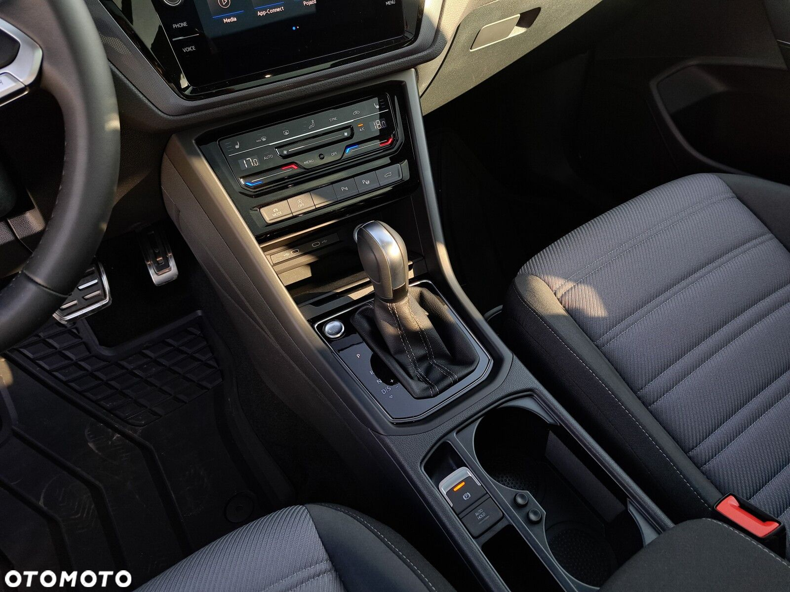 Volkswagen Touran 1.5 TSI EVO Highline DSG - 26