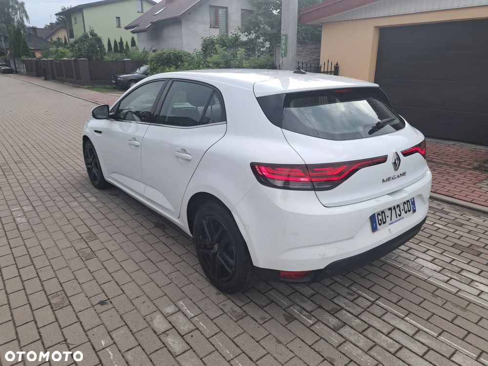 Renault Megane TCe 140 GPF EDC LIMITED - 4