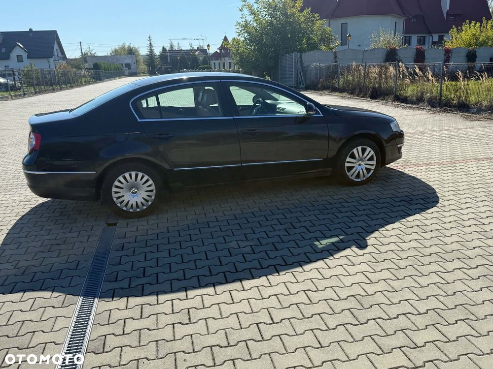 Volkswagen Passat 2.0 TDI DPF Highline - 6