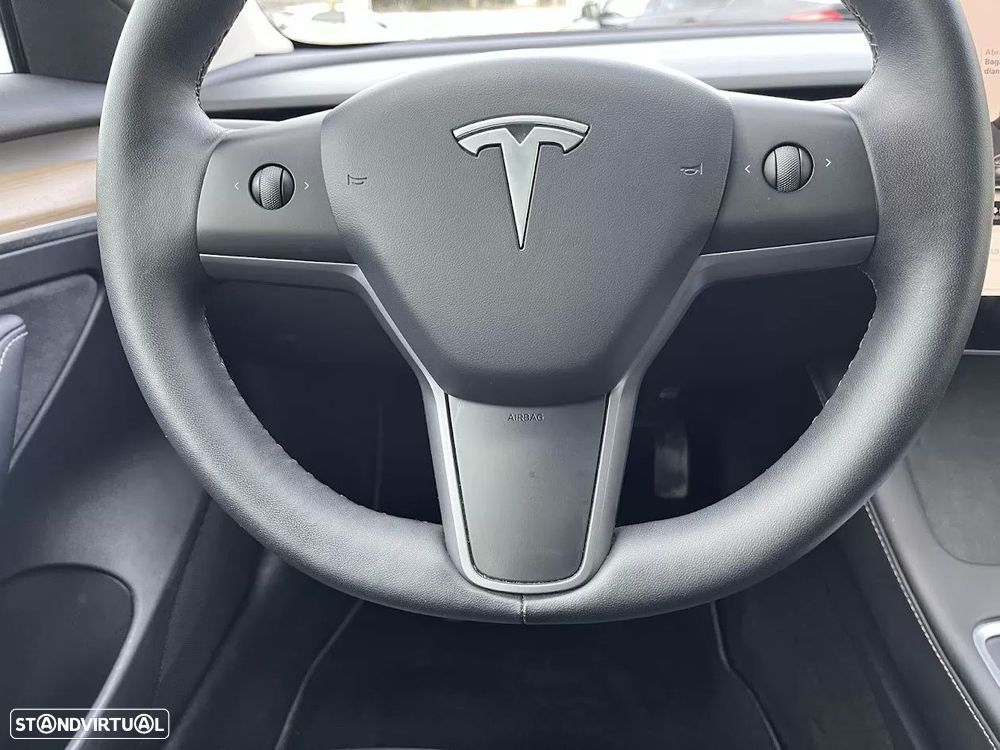 Tesla Model 3 Long Range Tração Traseira - 16