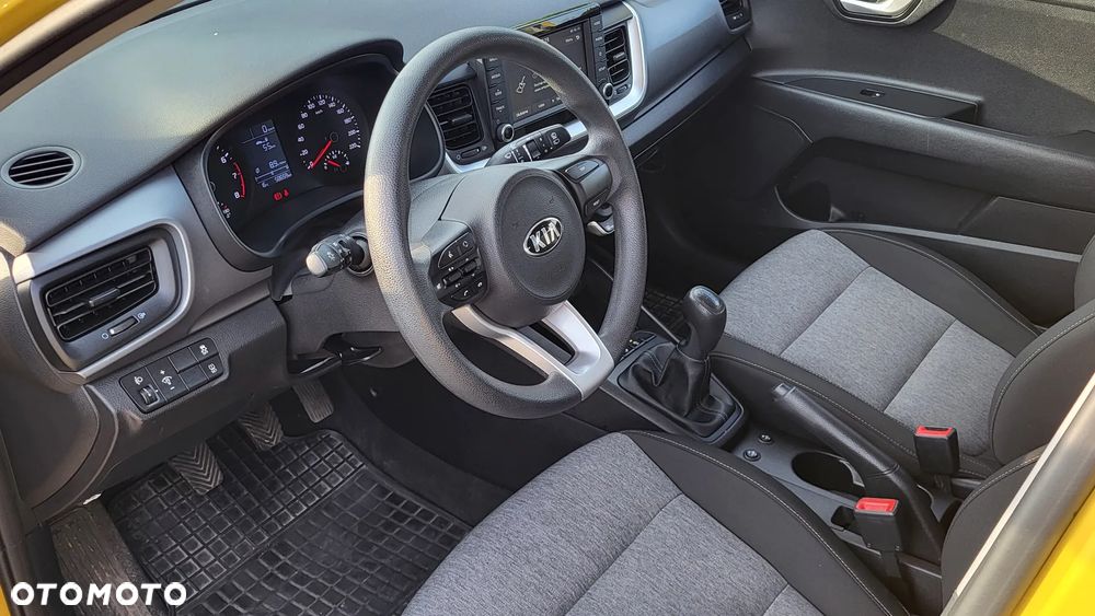 Kia Stonic 1.4 L - 8